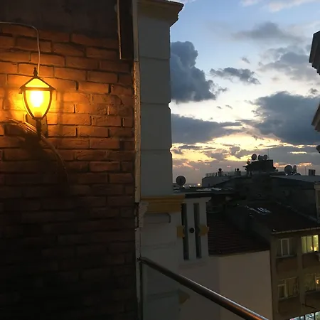 Terrace فندق