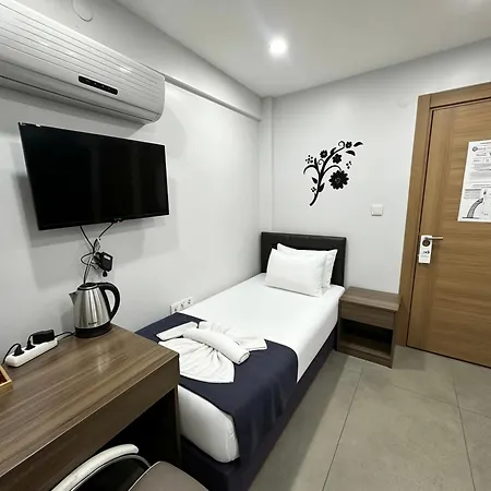 Terrace Hotel 2*